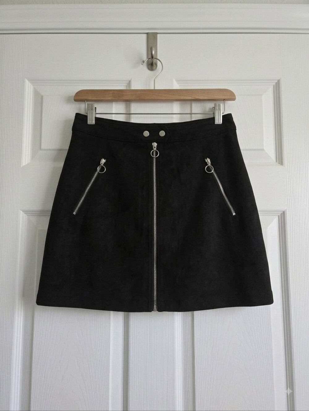 Forever 21 Black Faux Suede Zip Front Mini Skirt - Size L